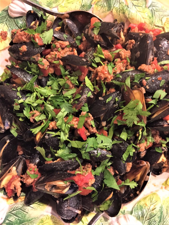 mussels close but bowl