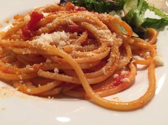 bucatini all' amatriciana