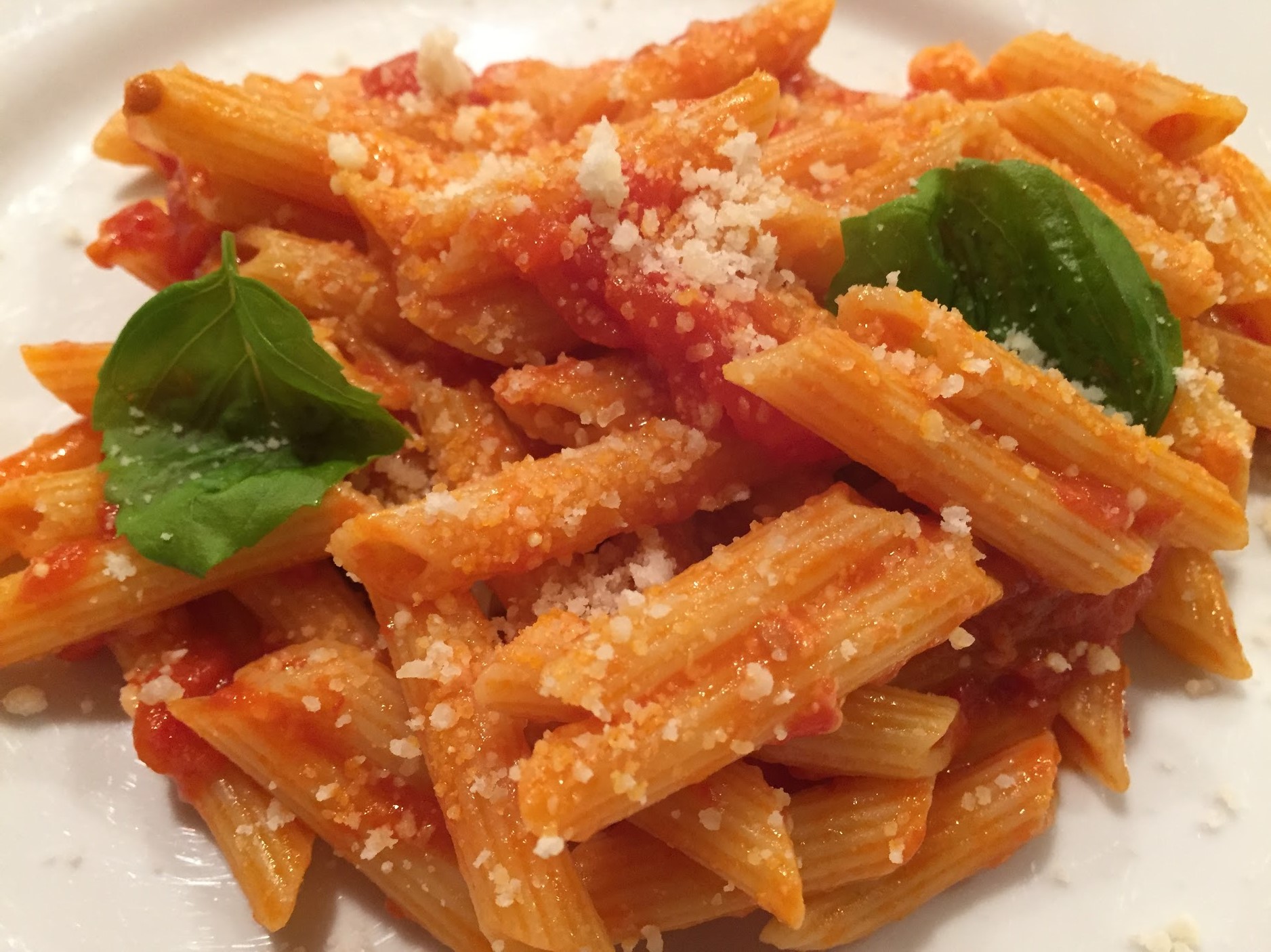 Penne with sauce (2)